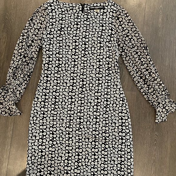 Karl Lagerfeld Dress - Picture 2 of 4